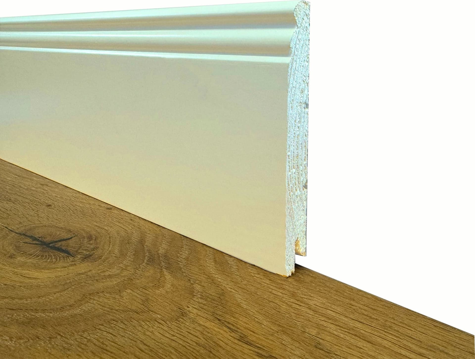 Battiscopa PREMIUM in legno MASSELLO mod.DUCALE 120x15 laccato bianco RAL 9010  (prezzo al metro) - Eternal Parquet