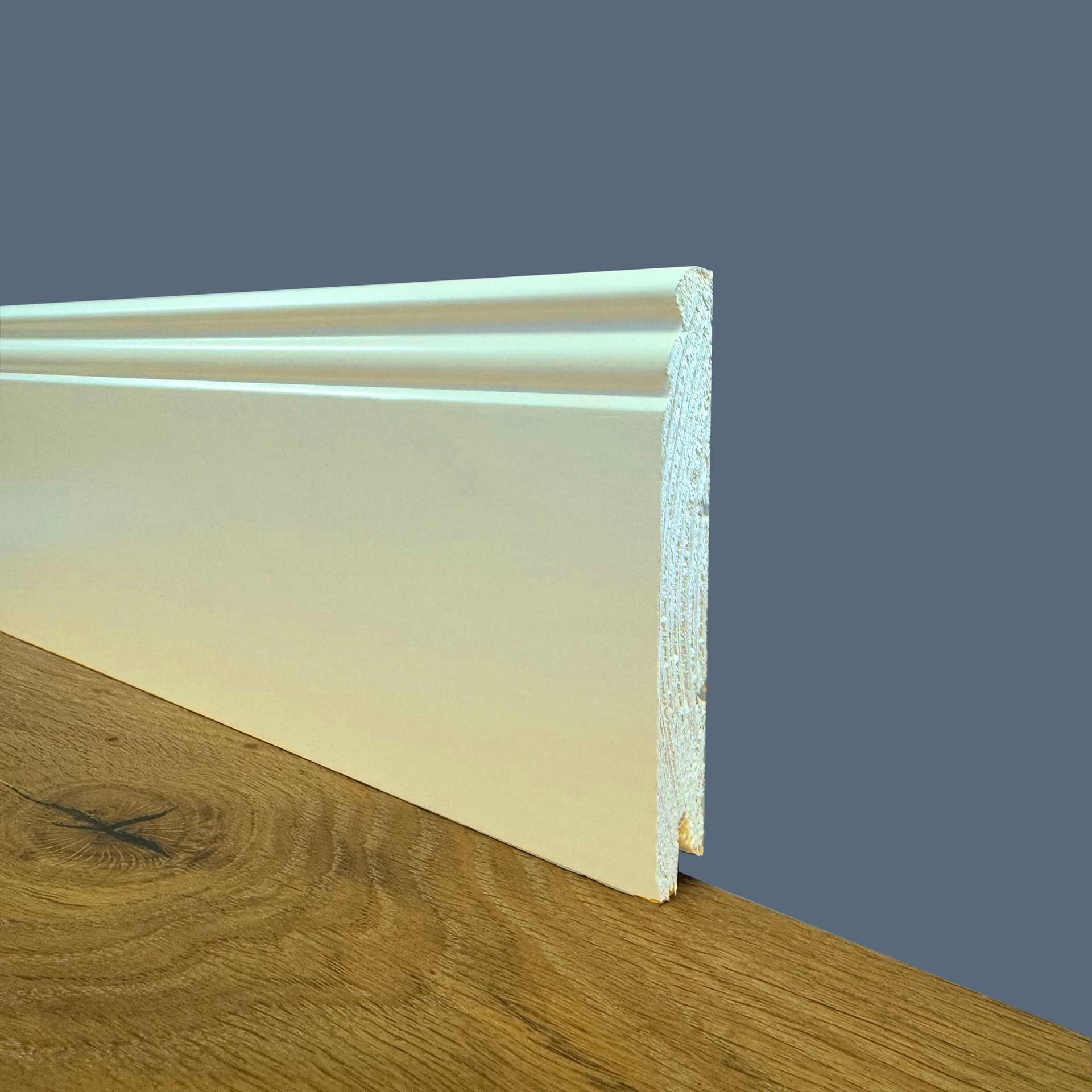 100ml di Battiscopa PREMIUM in legno MASSELLO mod.DUCALE 120x15 laccato bianco RAL 9010  (Avorio) - Eternal Parquet