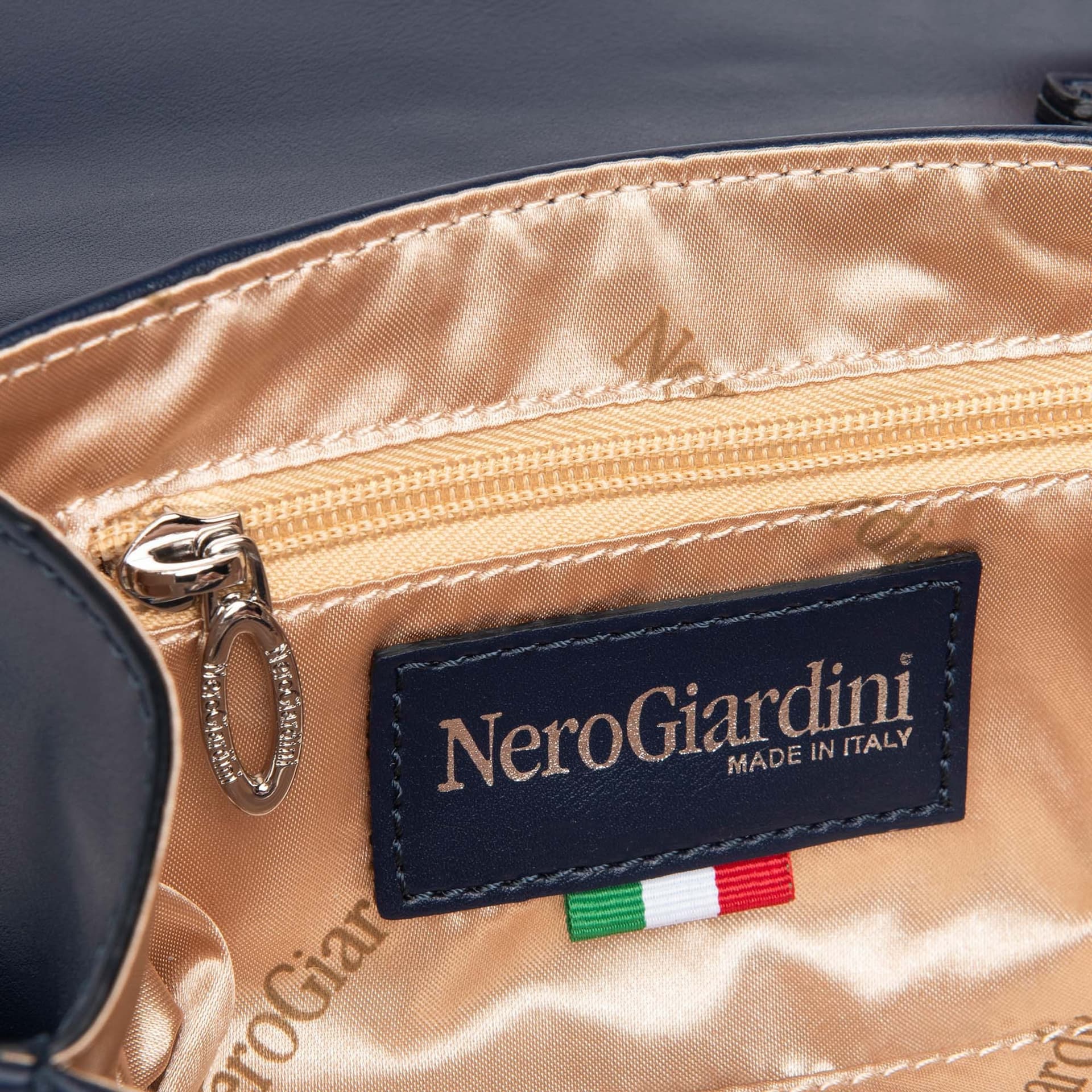 Nero Giardini Pochette blu E443700DE200 - 4
