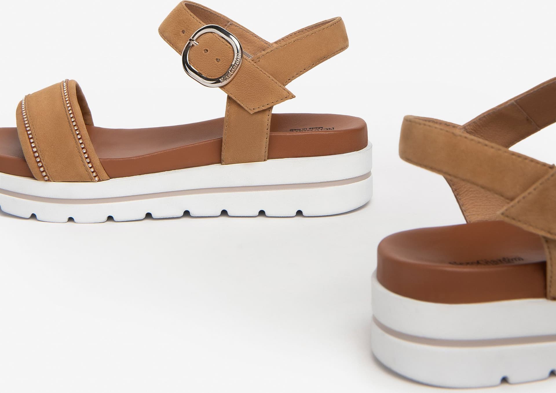 Nero Giardini sandalo platform con borchiette E307813D340 - 4