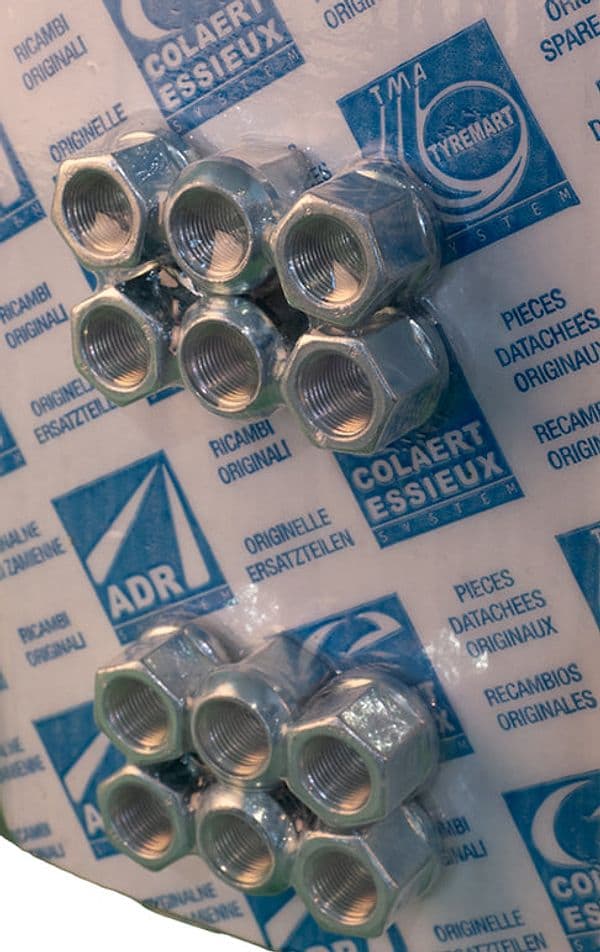 Dado per colonnetta assali M18 in blister 12 pz - 2
