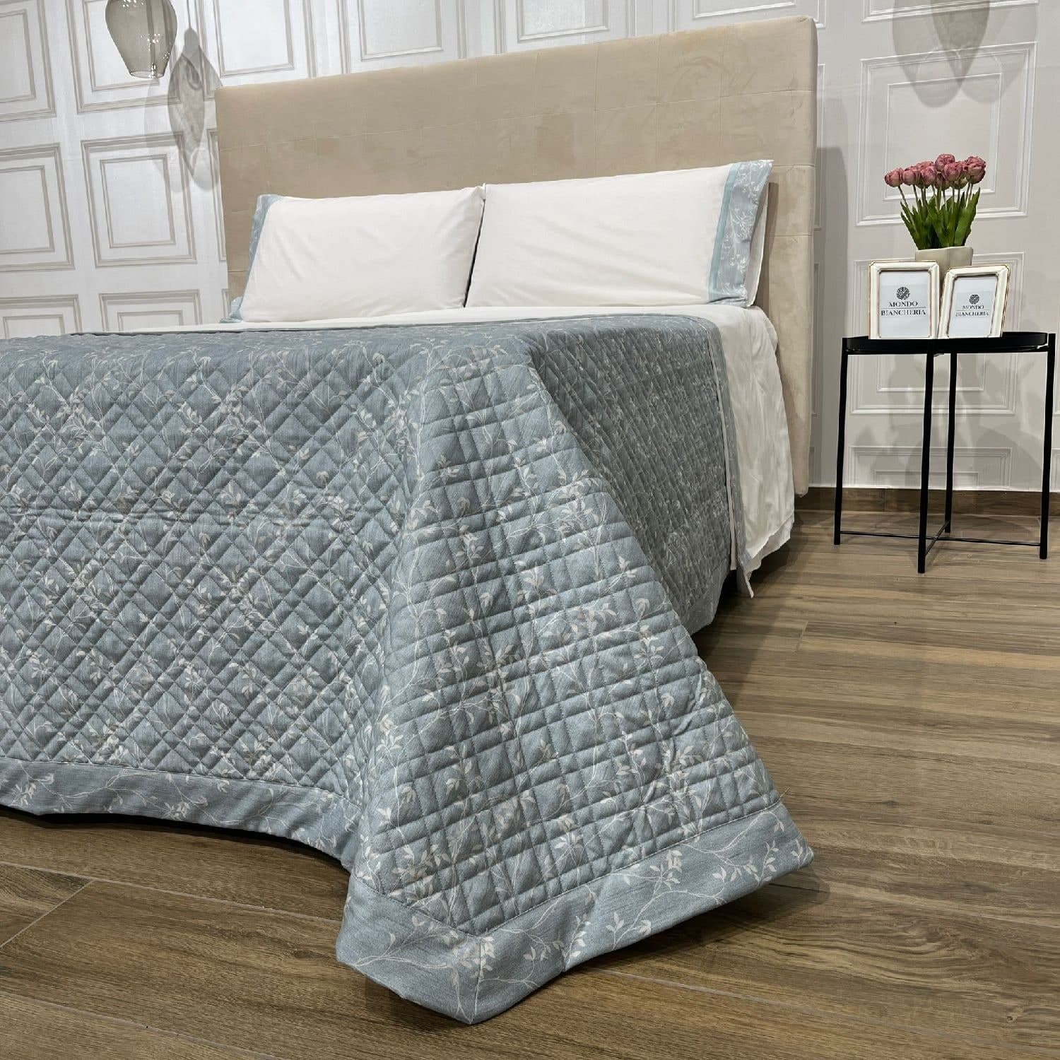 Trapuntino matrimoniale con stampa digitale floreale art.Dalia colore acqua misura: 270x270 sopra tessuto: 100% cotone sotto tessuto: 100% cotone Mon Amour made in Italy - 3