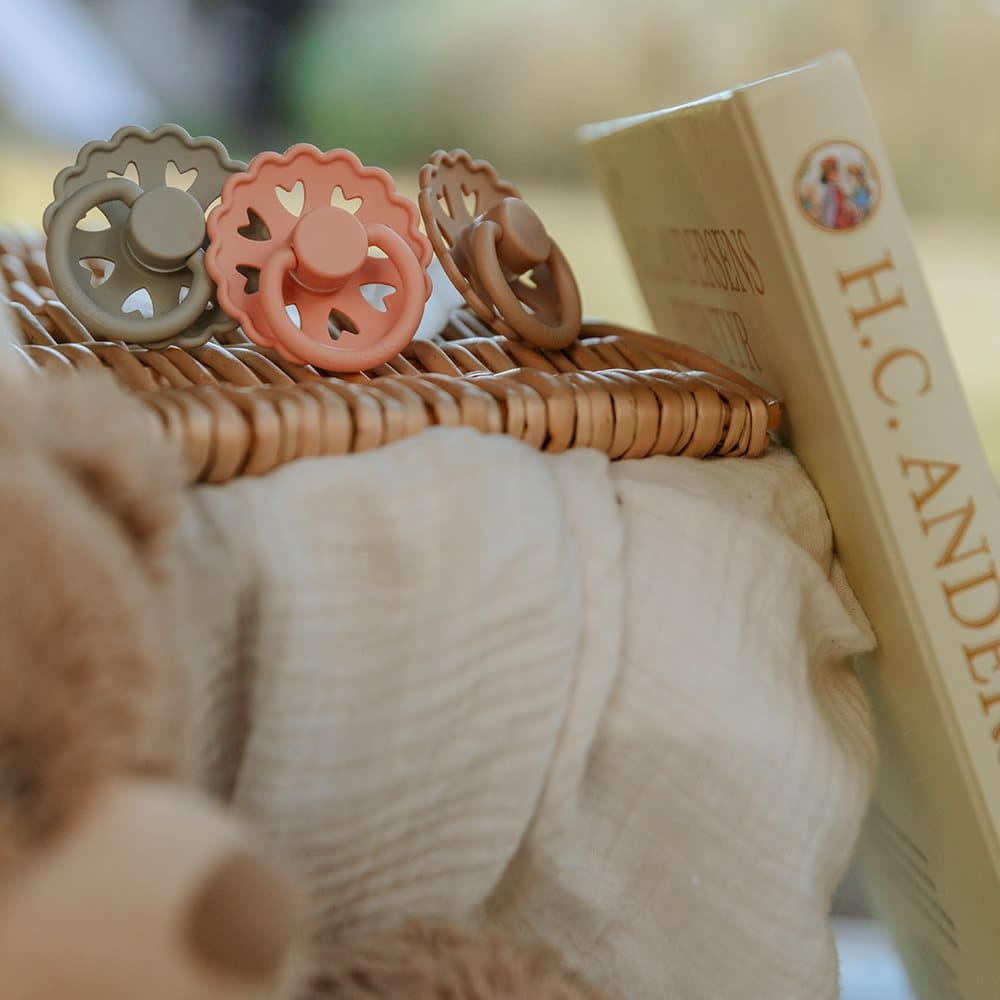 Ciuccio FRIGG Fairytale X H.C. Andersen Clumsy Hans Latex - 6