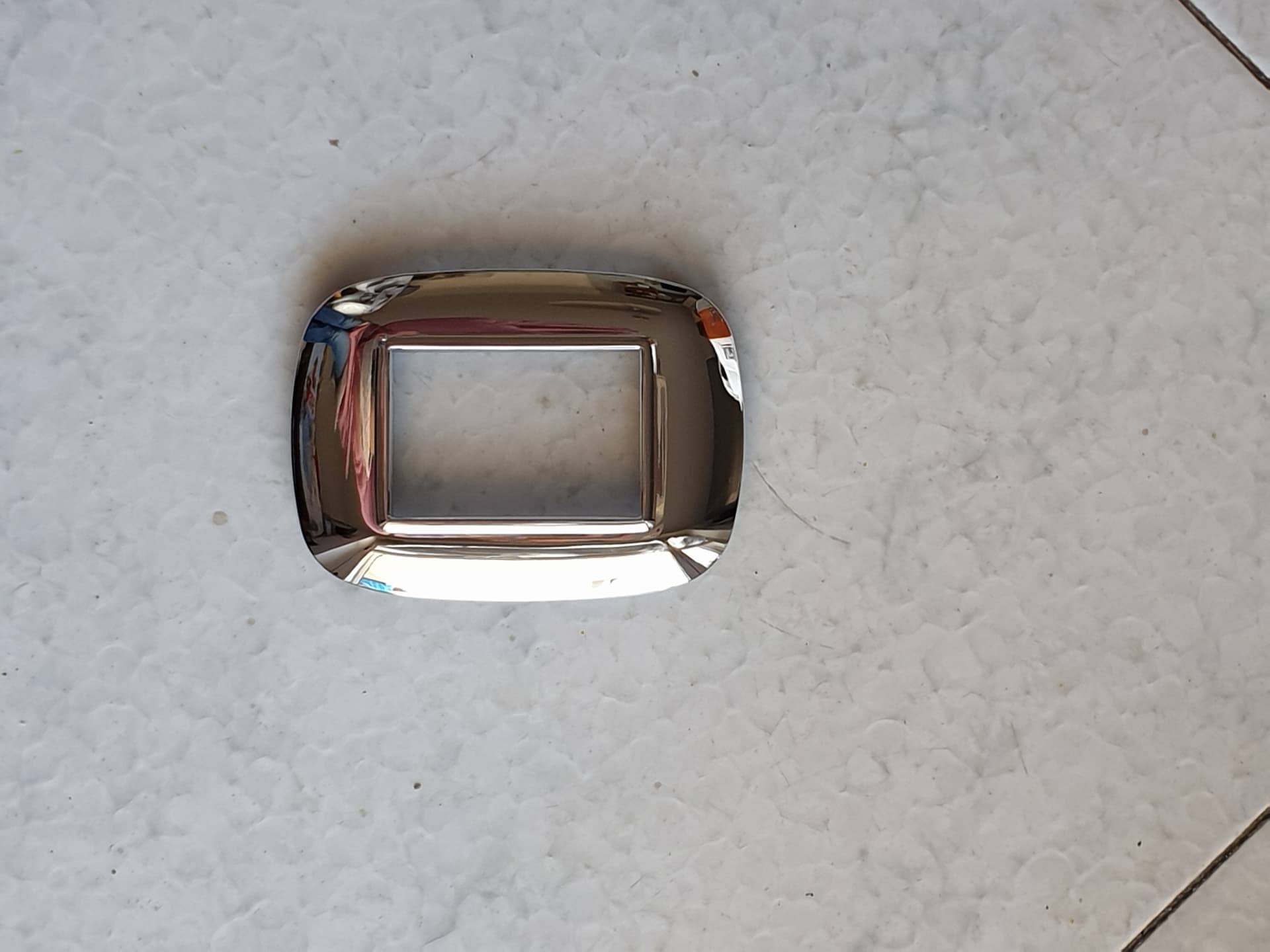 PLACCHE IN ABS SERIE SUNNY CON BORDO ARGENTATO - 15