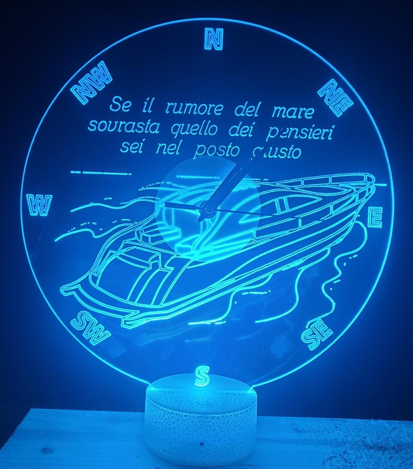 LAMPADA OROLOGIO PLEXIGLASS IDEA REGALO LUCE LED RGB BARCA MARE MARINAIO ROSA DEI VENTI - 2