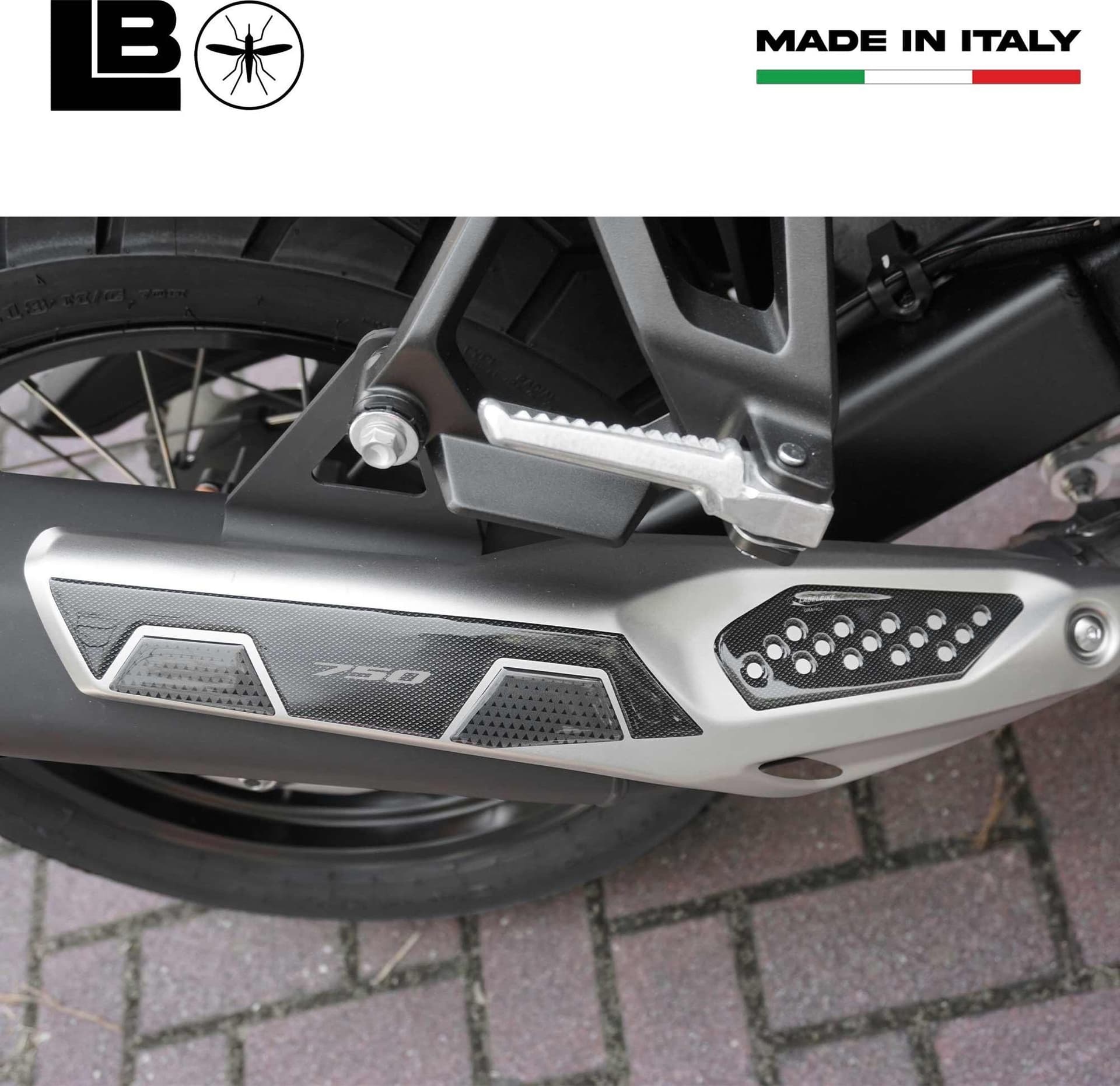 Adesivo 3D protezione marmitta moto compatibile con Honda Transalp XL750 2023 - 5