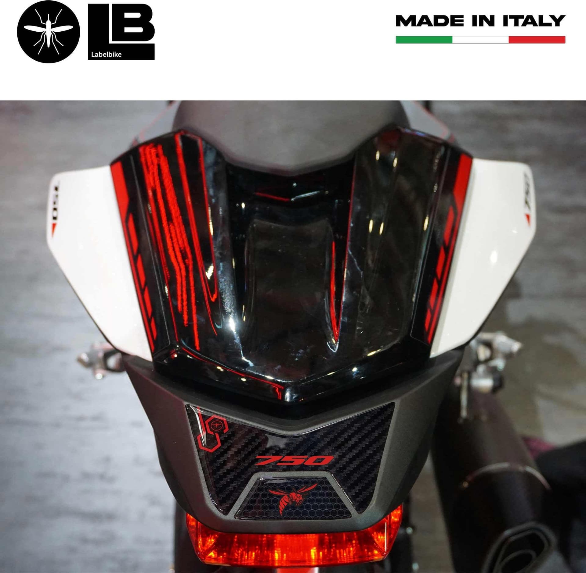 Adesivo resinato 3D Protezione codino moto compatibile con Honda Hornet 2023-2024 - 12