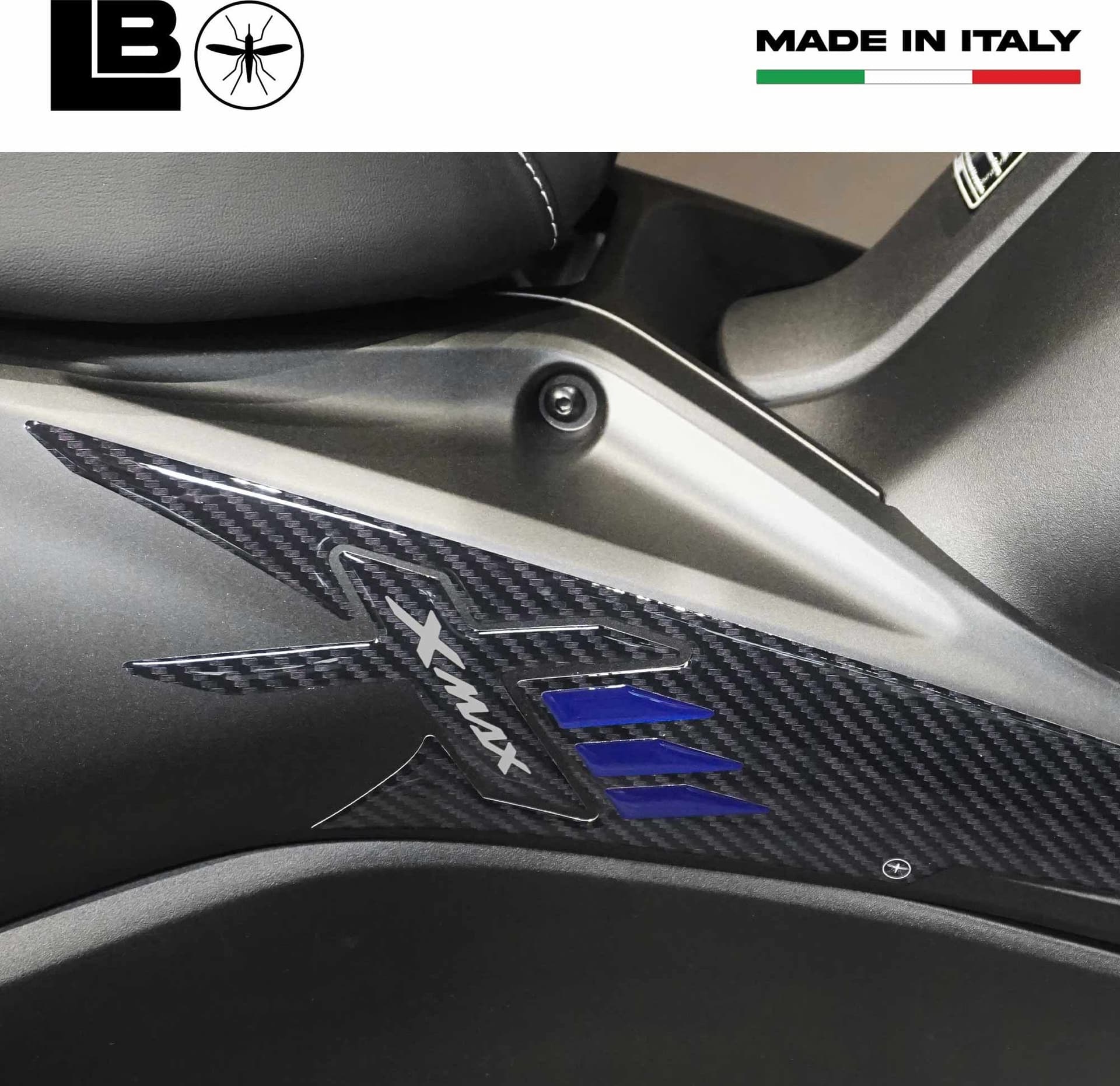 Adesivi-3D-protezioni-laterali-scooter-compatibili-con-Yamaha-Xmax-125-300-2023