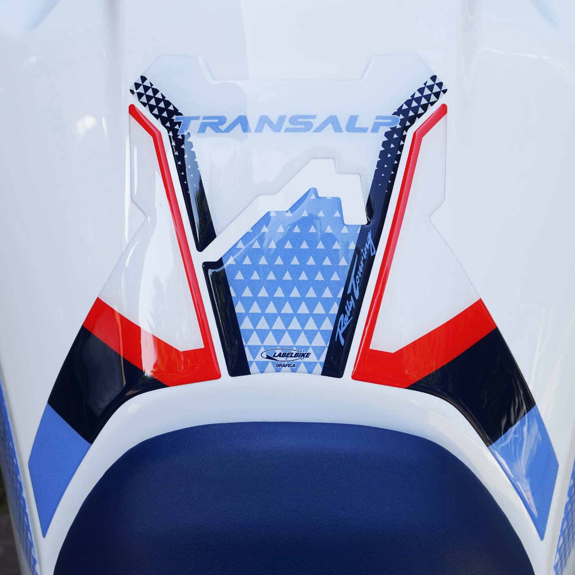 Paraserbatoio Adesivo protezione serbatoio compatibile con Honda Transalp 2023 - 18