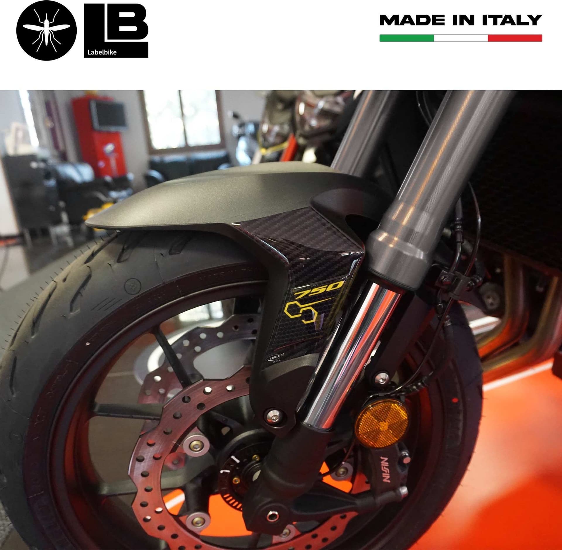 Adesivi 3D Protezioni parasteli parafango moto compatibili con Honda Hornet 2023-2024 - 3
