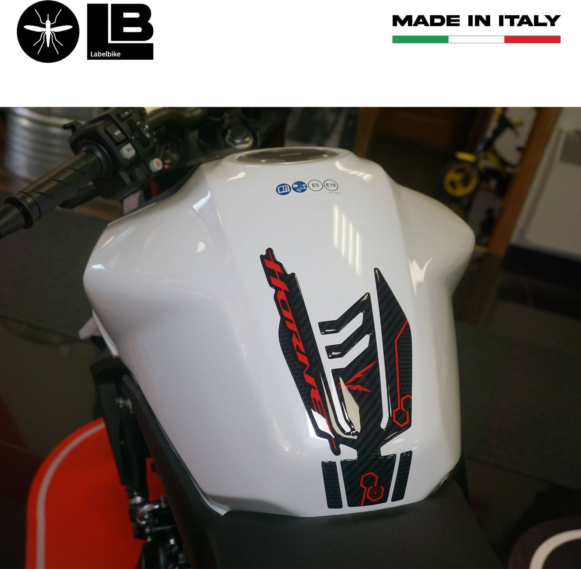 Adesivo Protezione Gel 3D Paraserbatoio moto compatibile con Honda Hornet 2023-2024 - 10