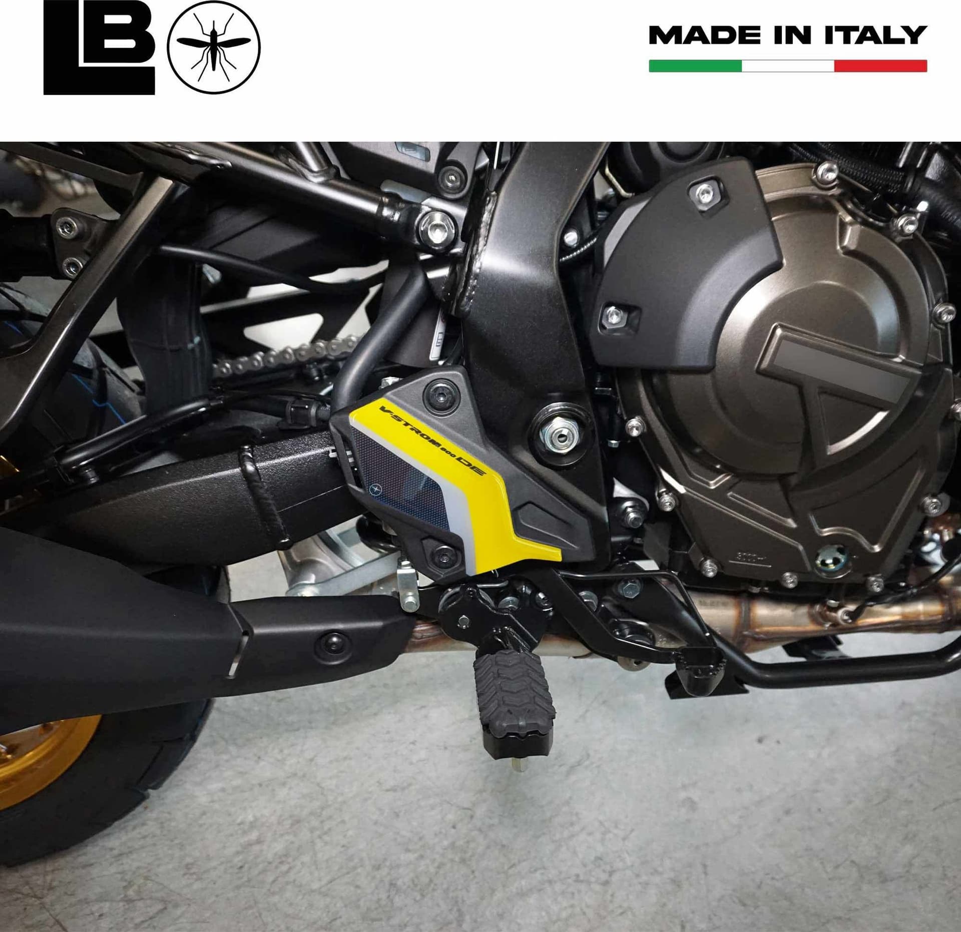 Adesivi 3D Protezioni Battitacco compatibile con Suzuki V-Strom 800DE - 8