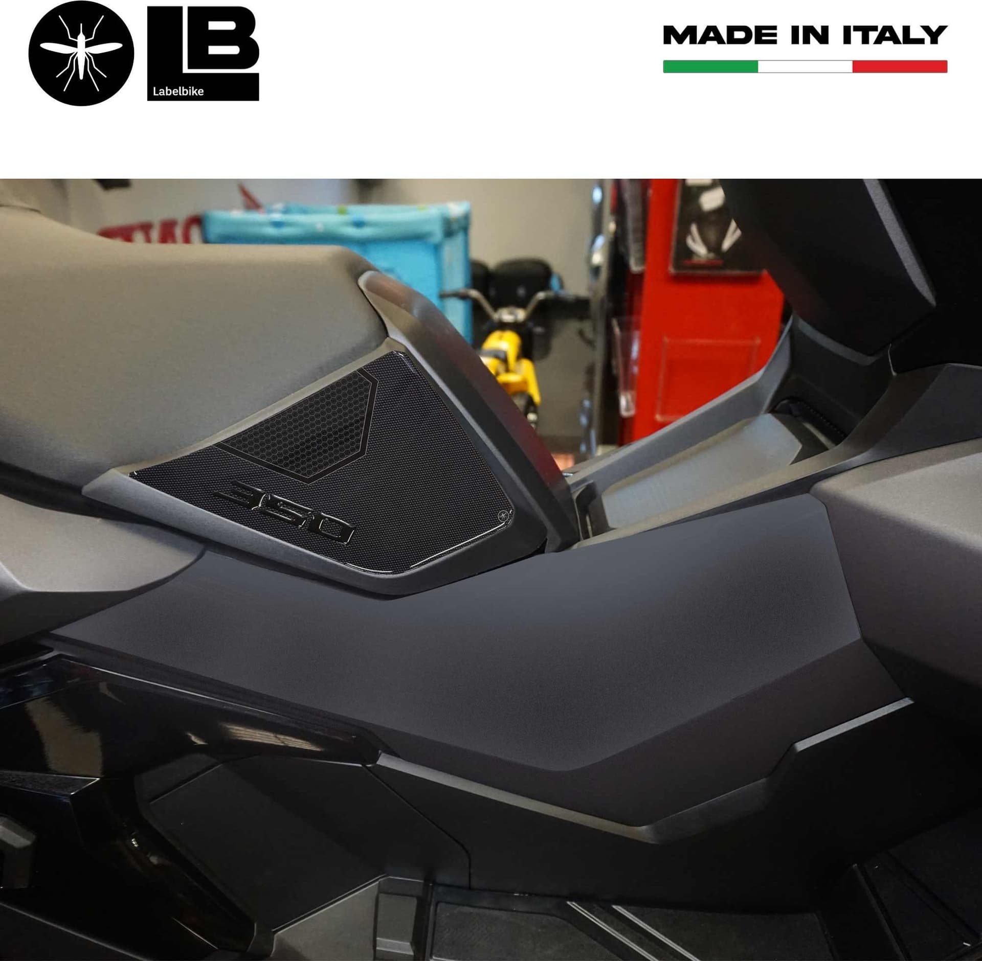 Coppia adesivi 3D borchia sella compatibile con Honda ADV350 2022-2026 - 4