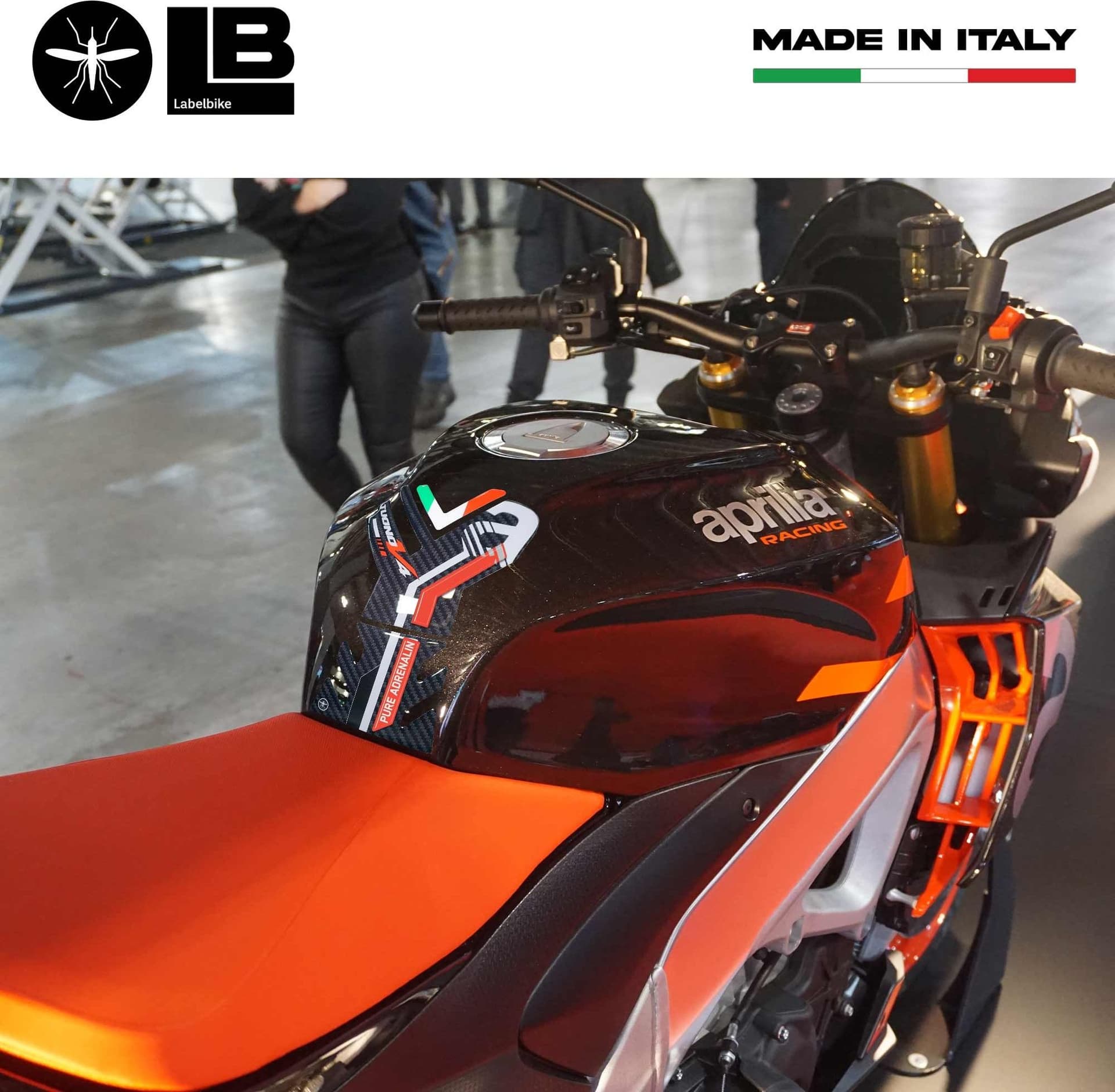 Adesivo 3D Protezione serbatoio compatibile con Aprilia Tuono V4 1100 2021-2025 - 10