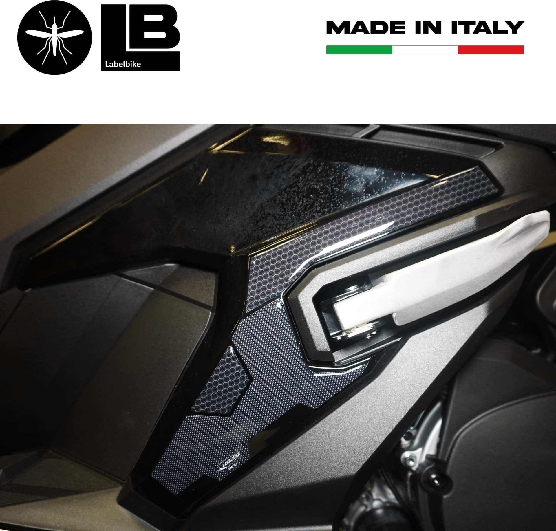 Adesivi 3D Protezioni pedane poggiapiedi compatibili con Honda ADV350 2022-2025 - 6