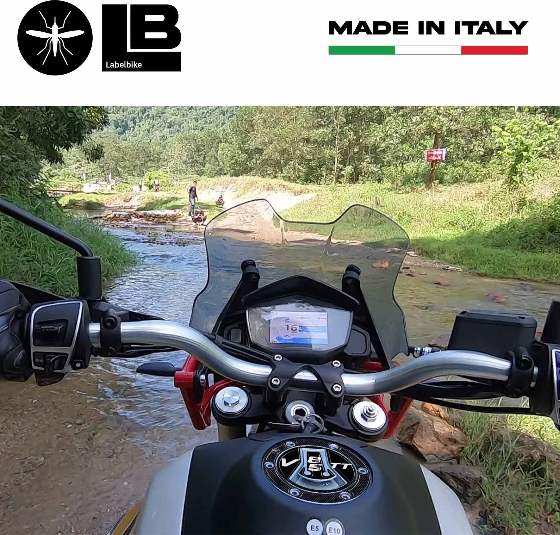 Adesivo 3D Protezione Tappo Serbatoio compatibile con Moto Guzzi V85TT 2019-2025 - 4
