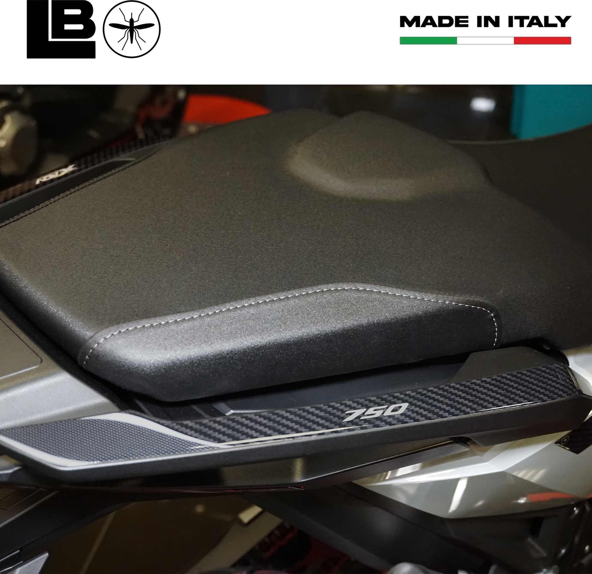 Adesivi 3D Protezioni Maniglie posteriori compatibili con Honda X-Adv 2021-2025 - 5
