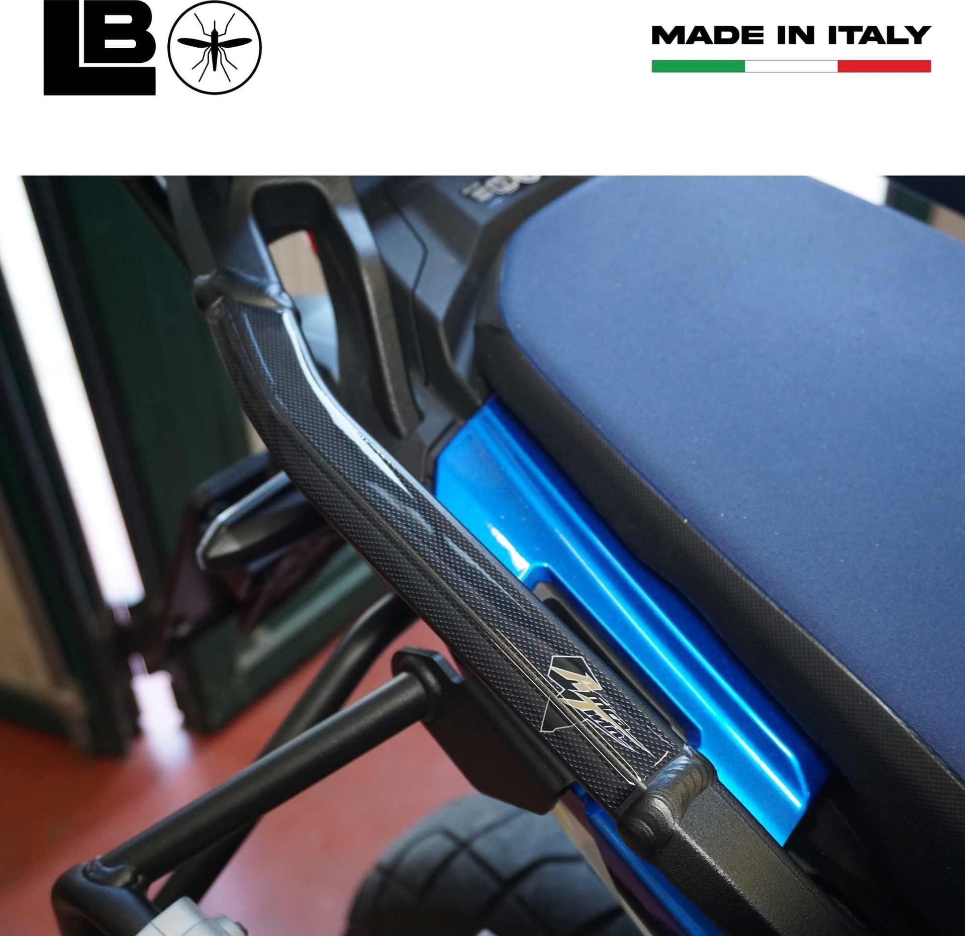 Adesivi Protezioni Maniglie 3D compatibili con Honda Africa Twin 1100 L - 5