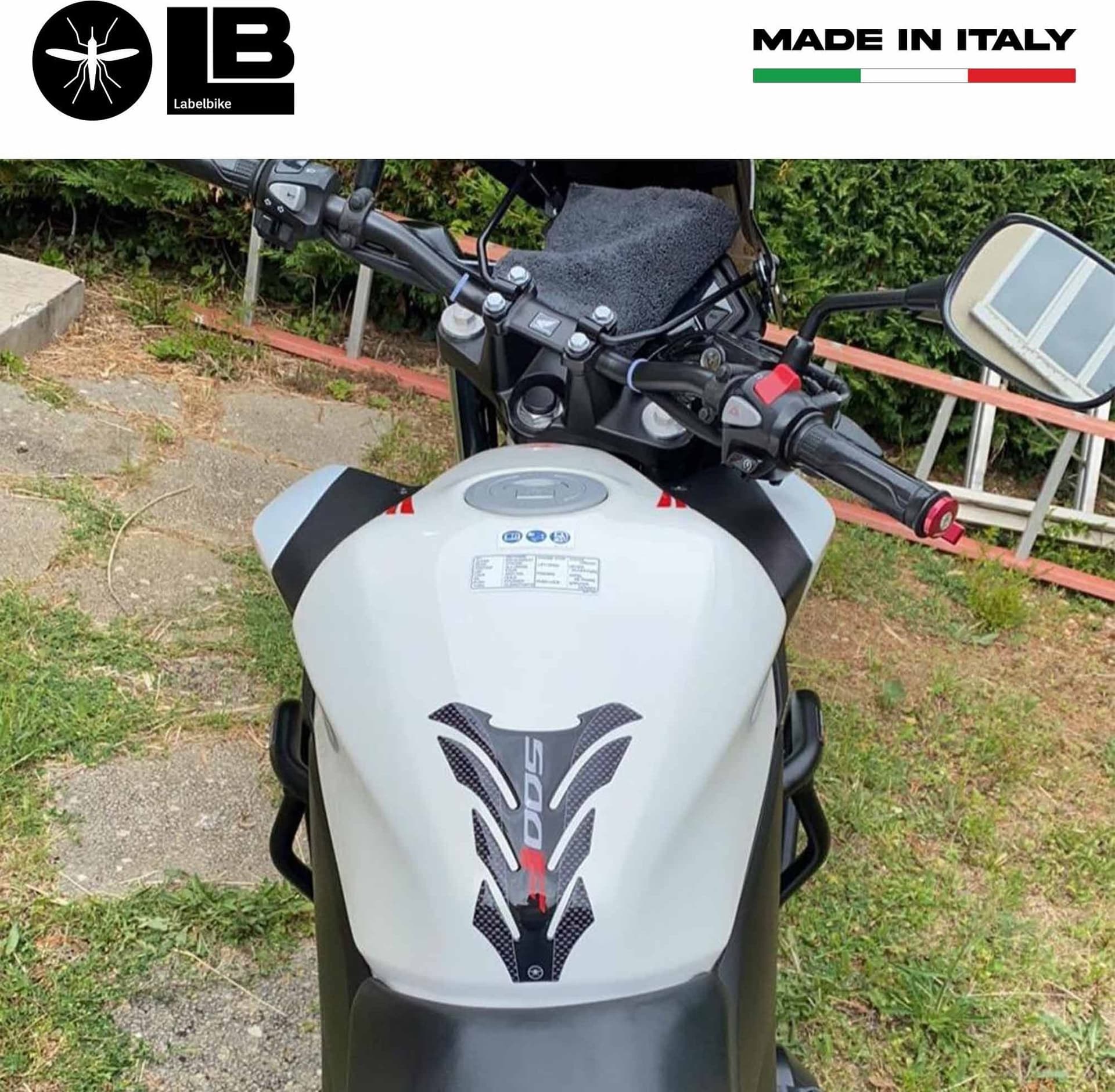 Paraserbatoio ADESIVO 3D compatibile per MOTO CB500F HONDA CB 500 F CB500 Carbon - 2
