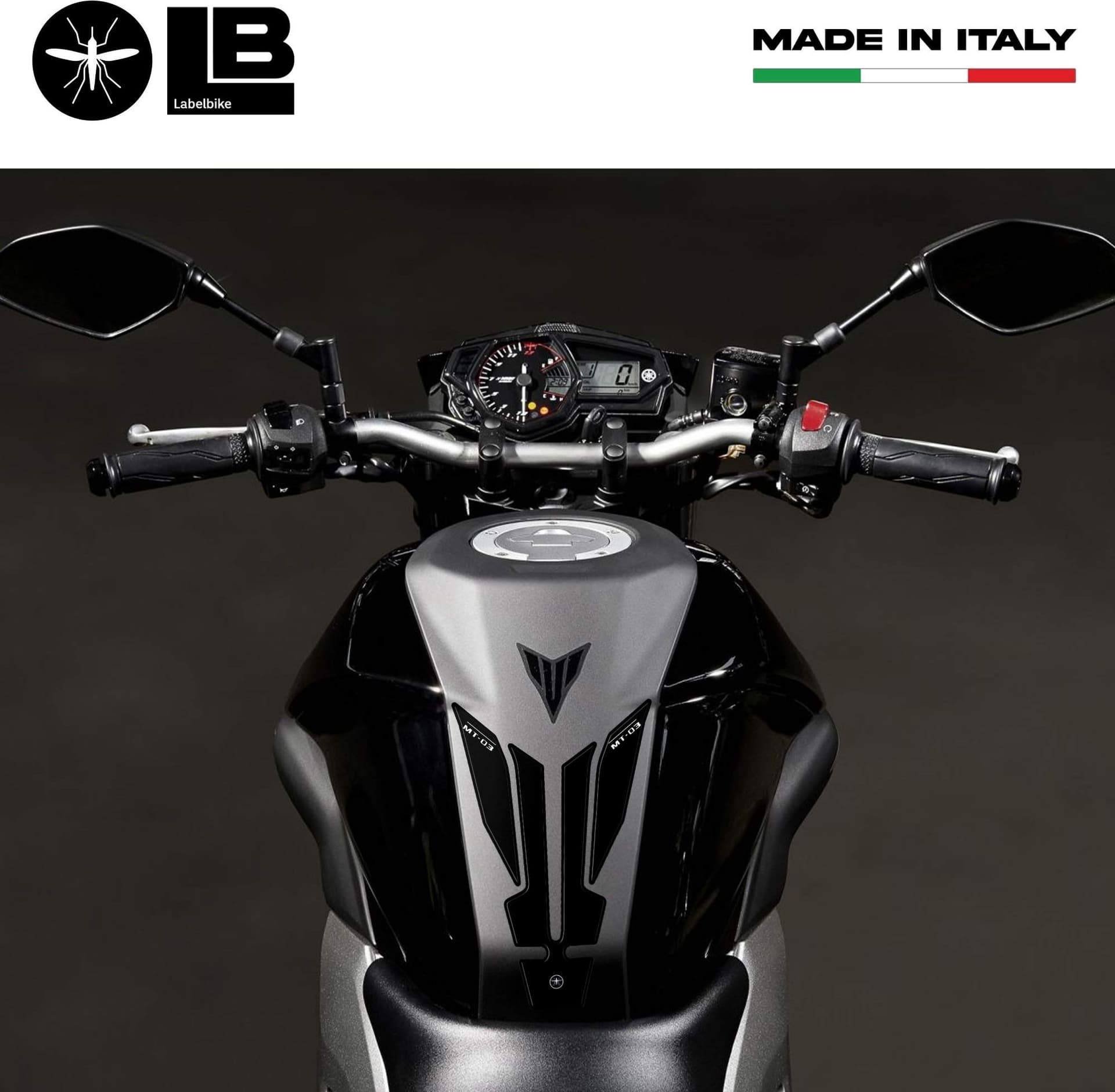 PARASERBATOIO-ADESIVO-in-RESINA-3D-compatibile-per-MOTO-YAMAHA-MT-03-dal-2016