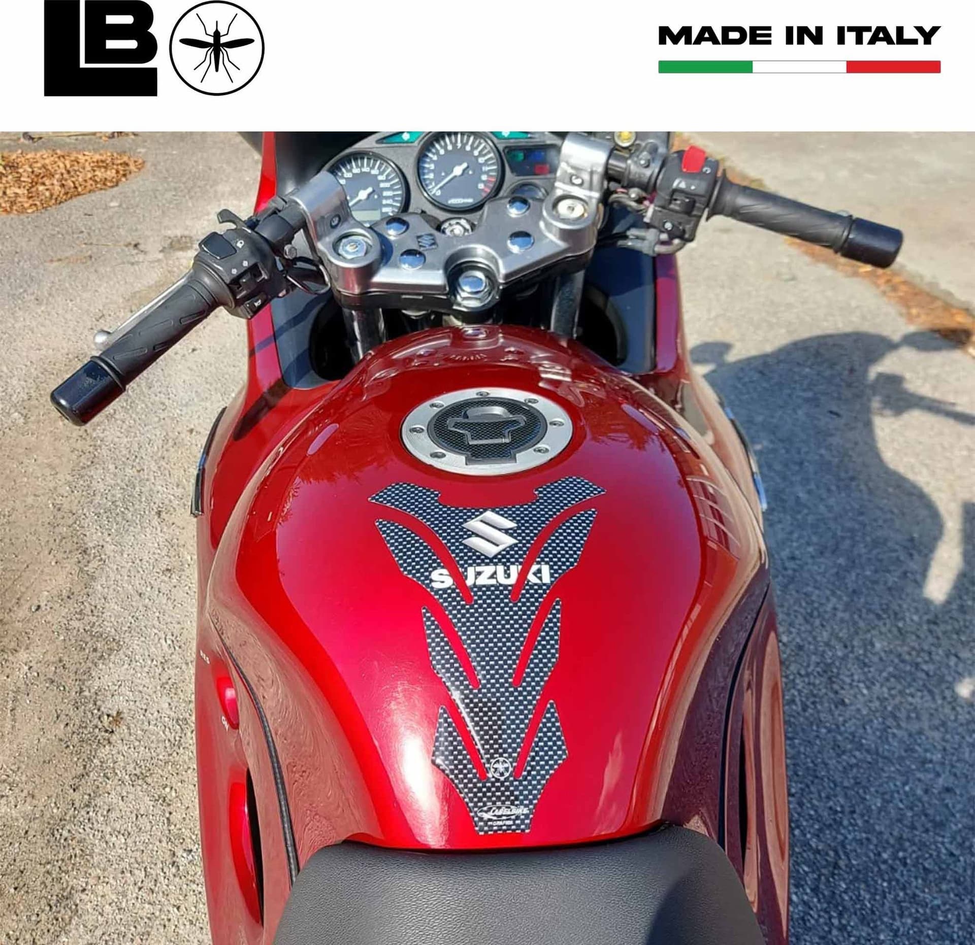 Paraserbatoio Resina 3D Carbonio Protezione Serbatoio compatibile con Suzuki - 3