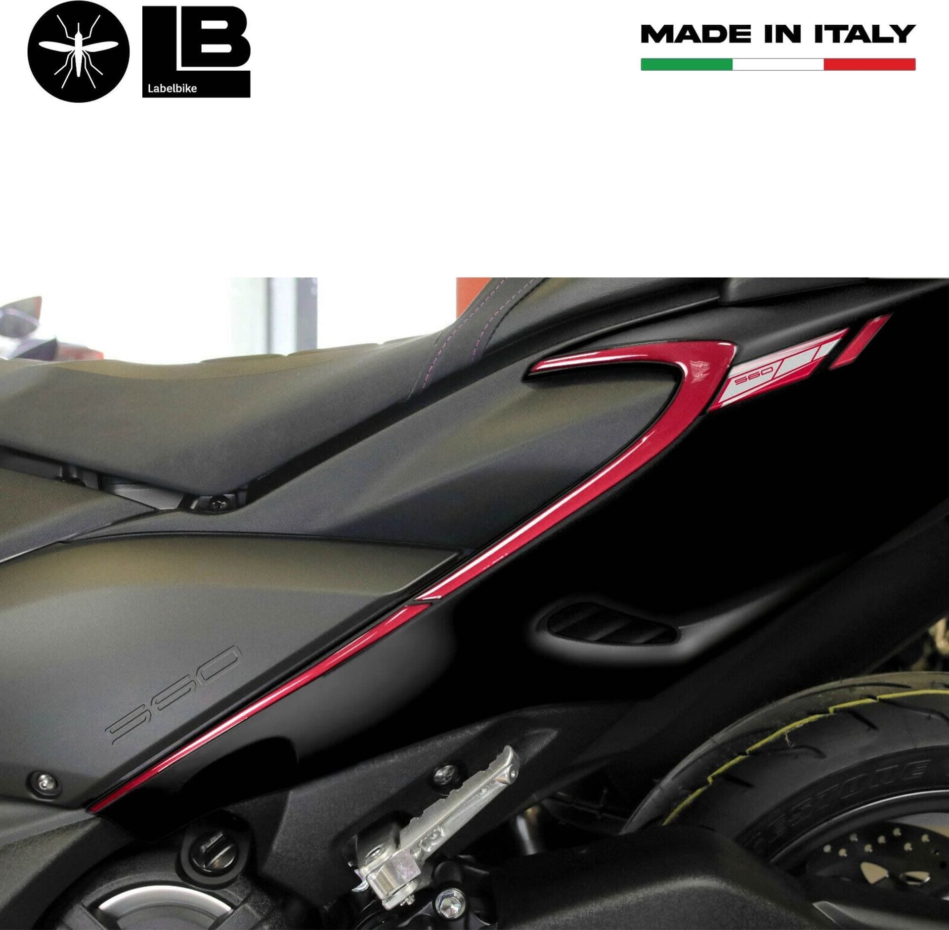 2 ADESIVI gel 3D PARASPIGOLI CODONE scooter compatibili YAMAHA TMAX 560 2020-21 - 12