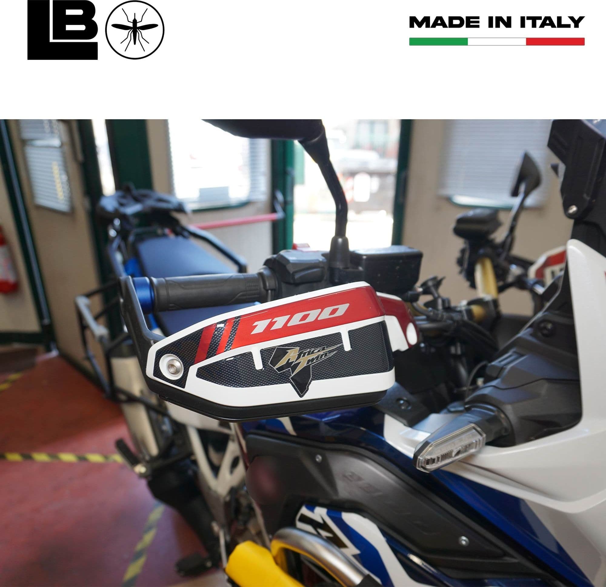 KIT ADESIVI 3D per PARAMANI MOTO compatibili HONDA AFRICA TWIN ADVENTURE 1100 L - 9