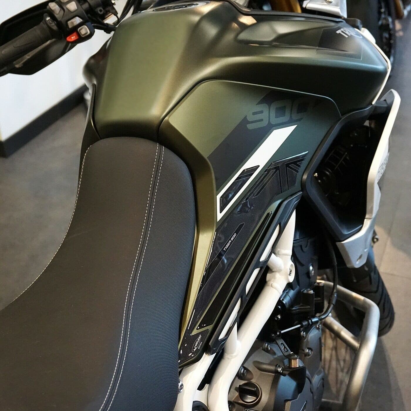 2 protezioni gel 3D laterali serbatoio moto compatibili Triumph Tiger 900 Rally - 5