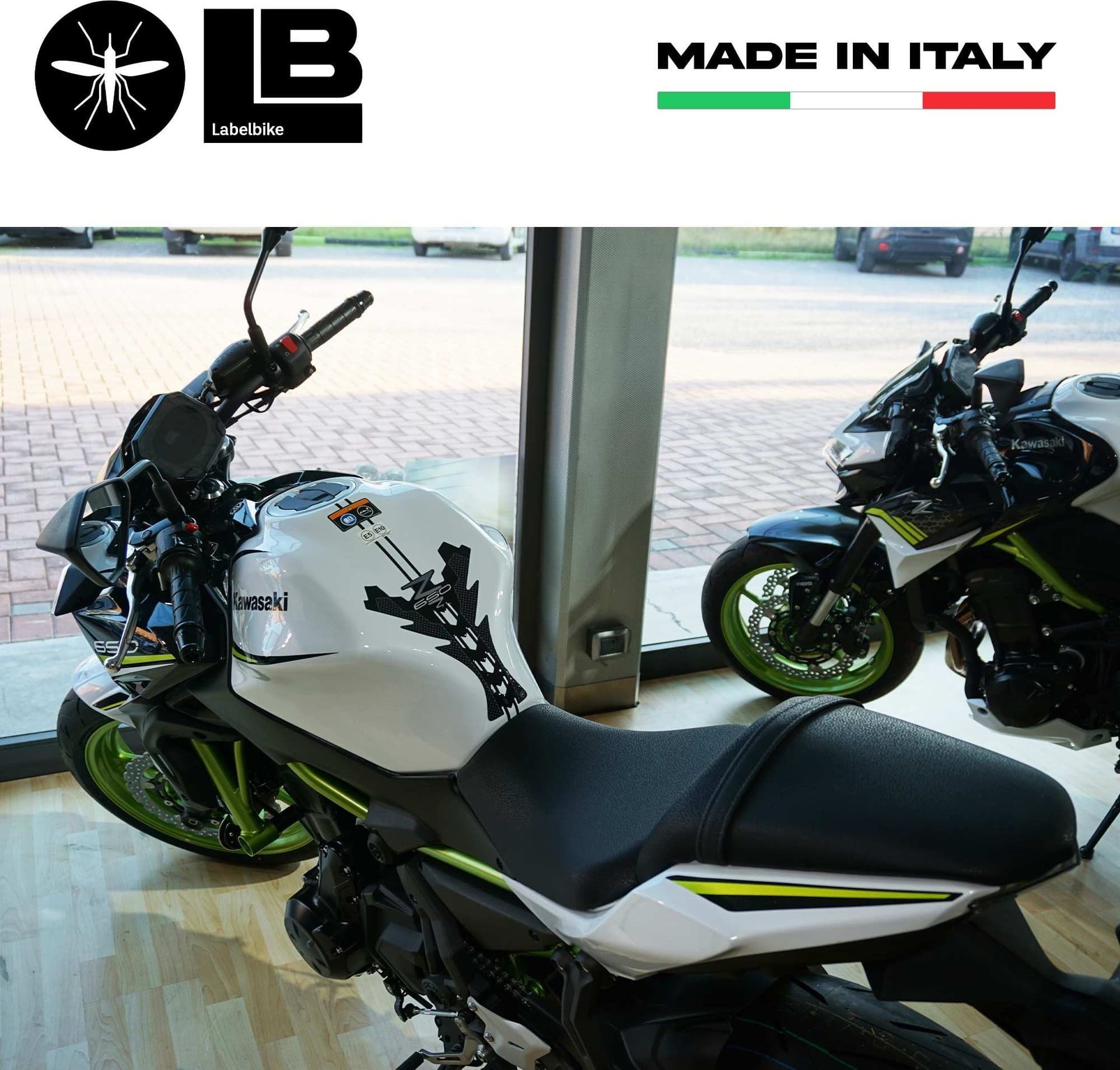 Adesivo in Gel 3D Protezione Paraserbatoio compatibile con Kawasaki Z650 2021-25 - 4
