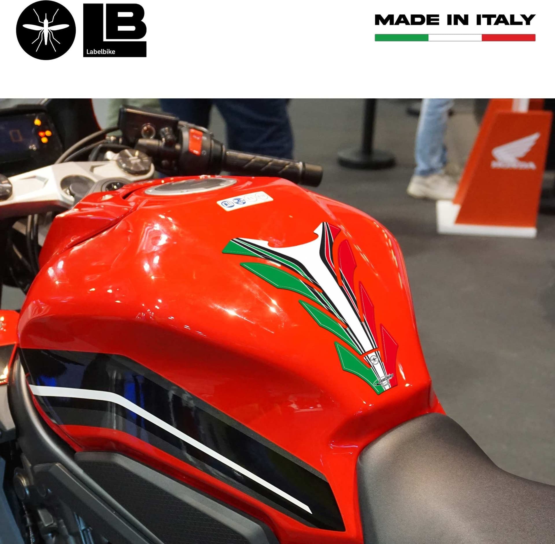 PROTEZIONE PARASERBATOIO TRICOLORE ITALIA ADESIVO SERBATOIO RESINA 3D PER MOTO - 3