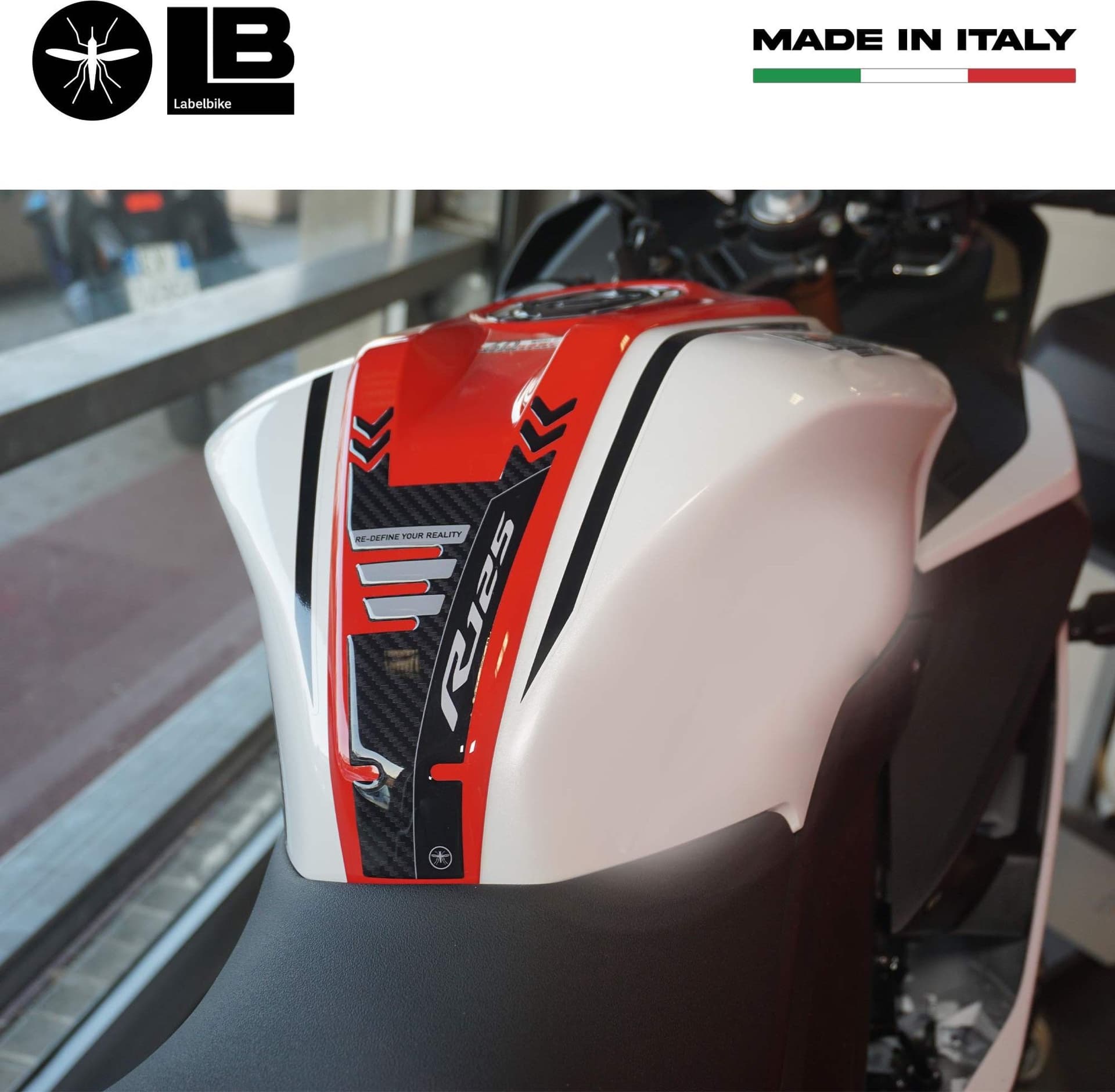 Adesivi 3D paraserbatoio compatibili con Yamaha Tenere 700 World Raid dal 2022 - 6