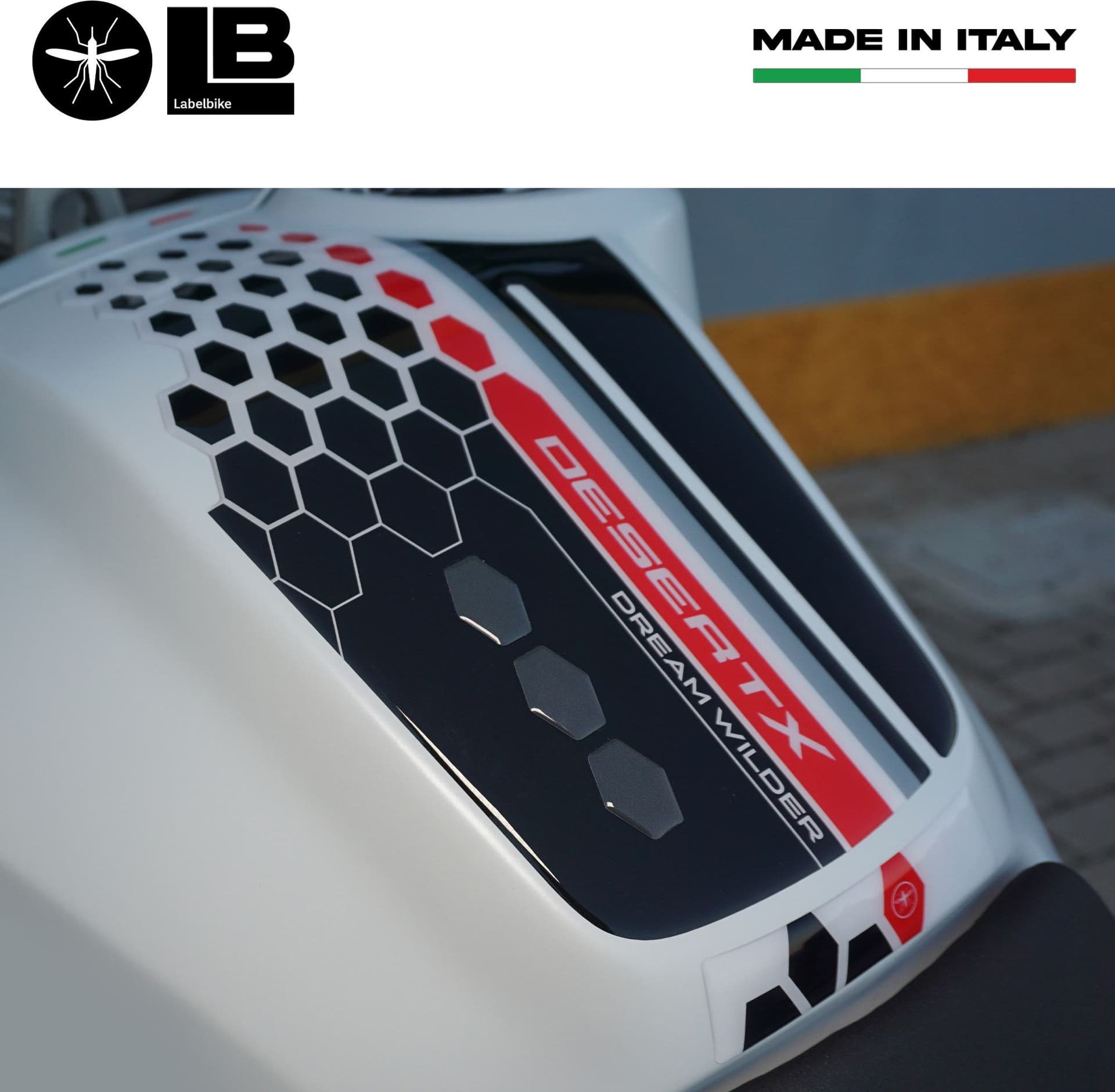 Paraserbatoio Adesivo 3D Protezione serbatoio compatibile con Ducati DesertX - 4