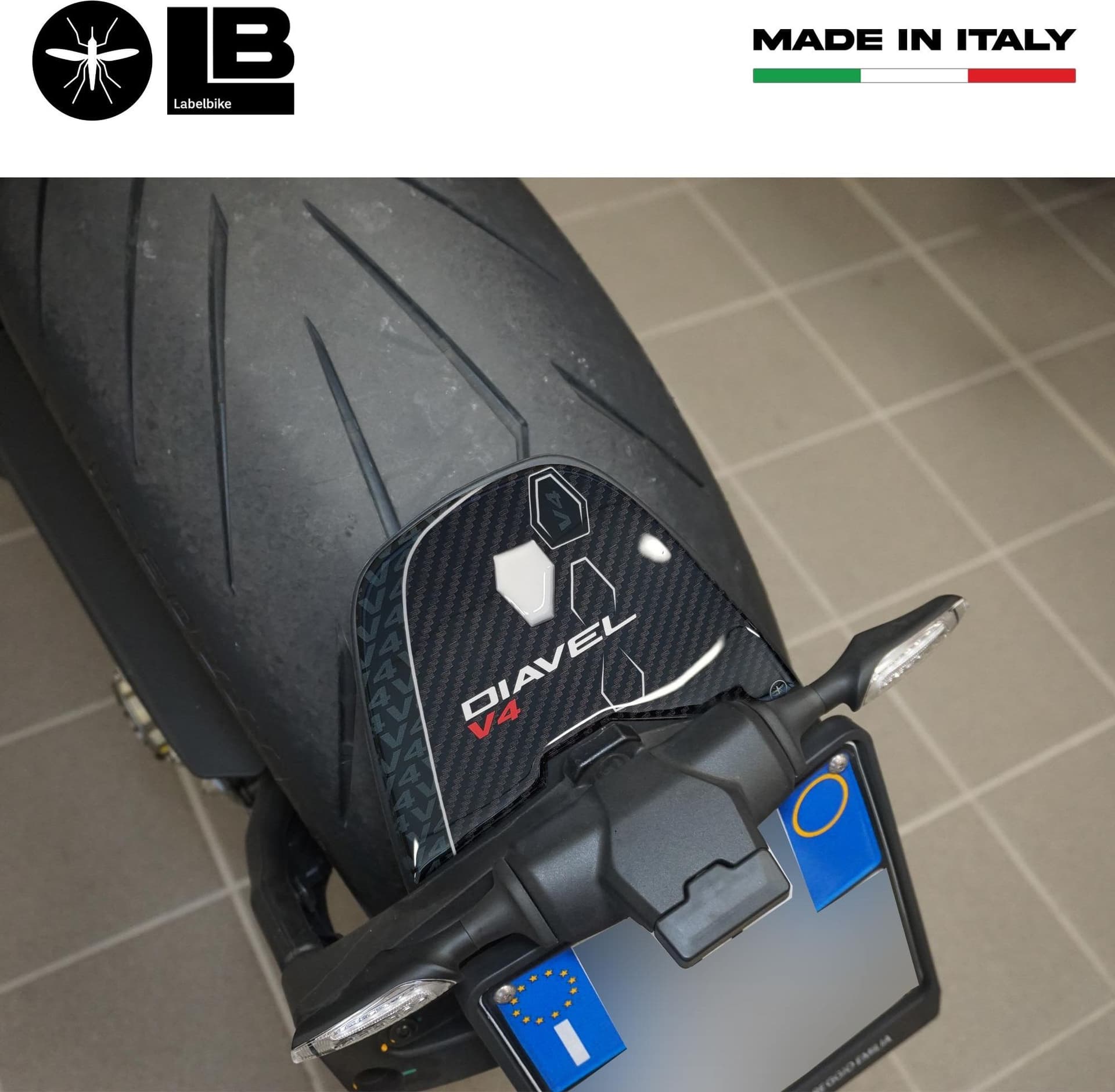 Adesivo resinato 3D Protezione Targa moto compatibile con Ducati Diavel v4 2023 - 3