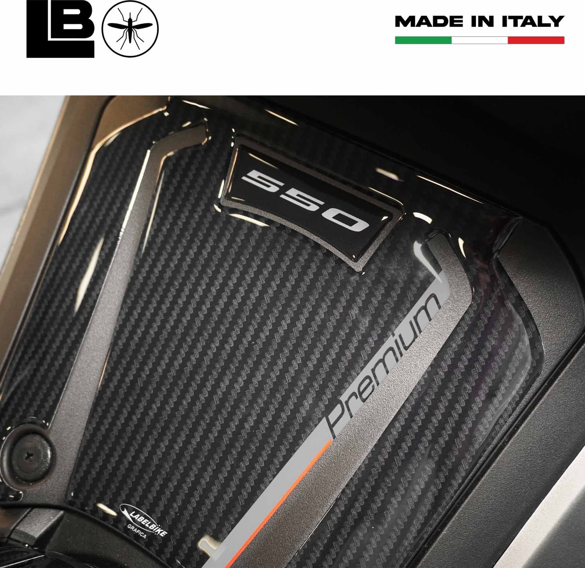 Adesivo Gel 3D Protezione Pedana scooter compatibile con Kymco Ak550 Premium - 5
