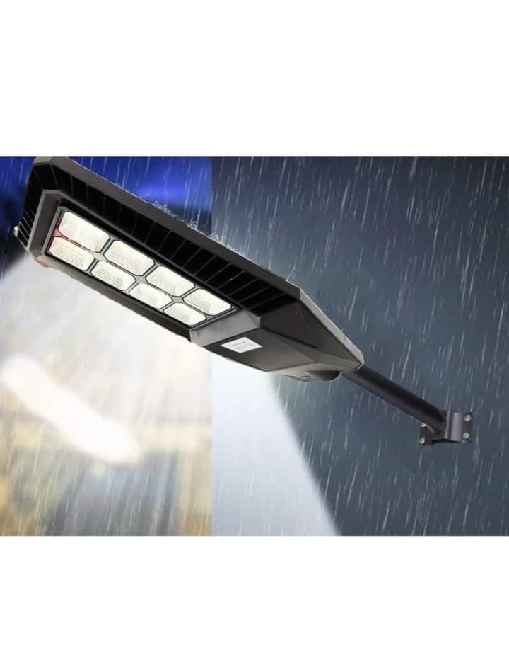 LAMPIONE 400W PANNELLO SOLARE INTEGRATO CREPUSCOLARE IP65 LUCE Fredda 130lm/w - 4