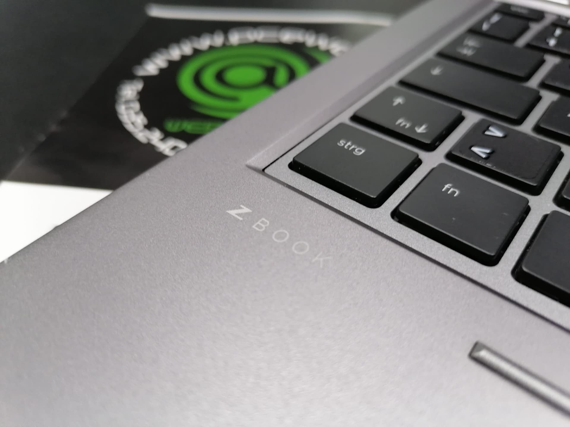 MOBILE WORKSTATION HP ZBOOK 15 G5 INTEL CORE I7-8850H 2.60GHZ - 14