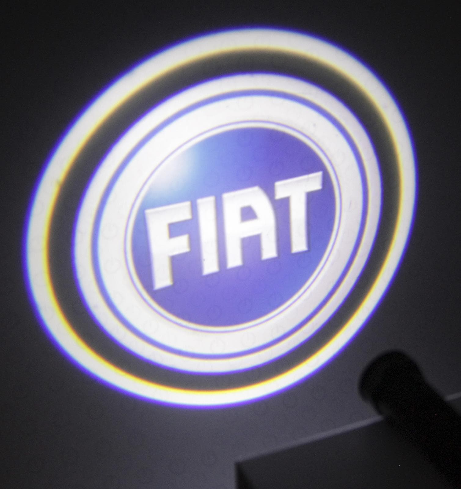 KIT LUCI LED PROIETTORE LOGO FIAT BLU A BATTERIA CON SENSORE MAGNETE - 4