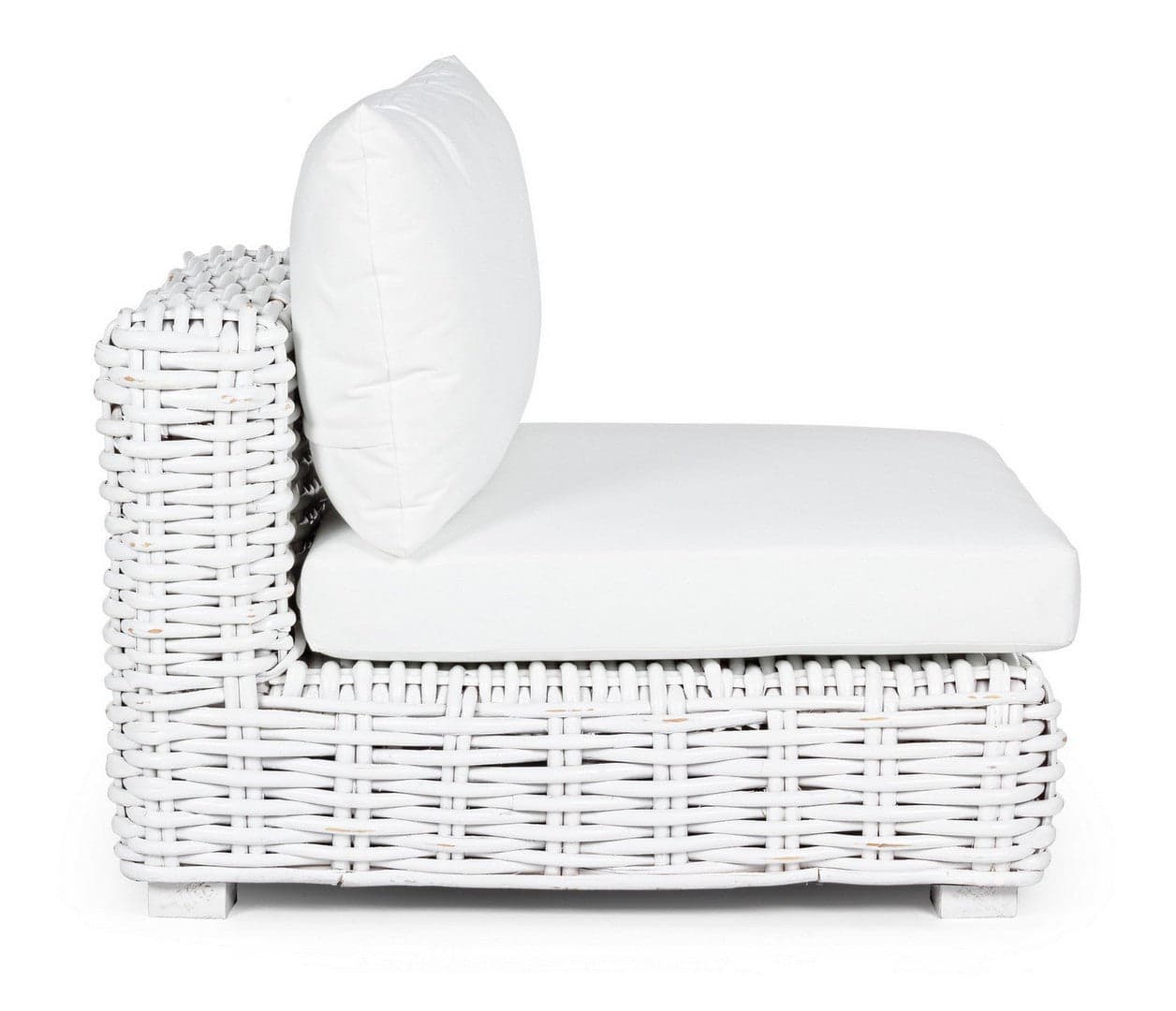 Poltrona "Olivenza" struttura in rattan con cuscino colore bianco da giardino in Poltrone Decor Space - Altamura, commercioVirtuoso.it