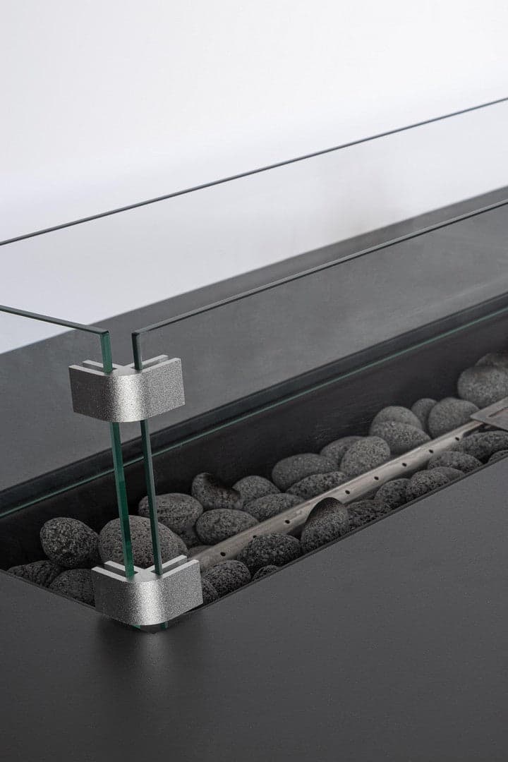 Camino a gas "Wolke" struttura in acciaio verniciato grigio scuro con paravento in vetro in Stufe elettriche Decor Space - Altamura, commercioVirtuoso.it