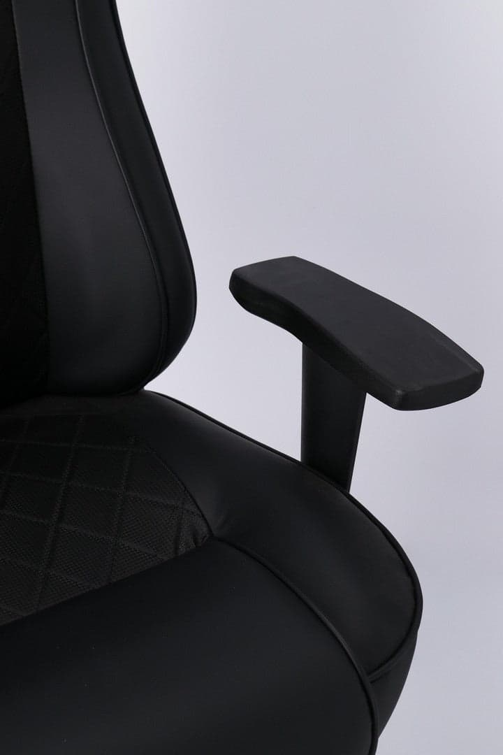 Poltrona "Tyson" da gaming ed ufficio ergonomica in poliestere con braccioli e ruote in Poltrone Decor Space - Altamura, commercioVirtuoso.it
