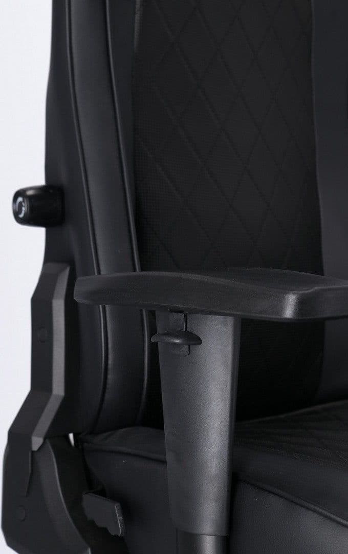 Poltrona "Tyson" da gaming ed ufficio ergonomica in poliestere con braccioli e ruote in Poltrone Decor Space - Altamura, commercioVirtuoso.it