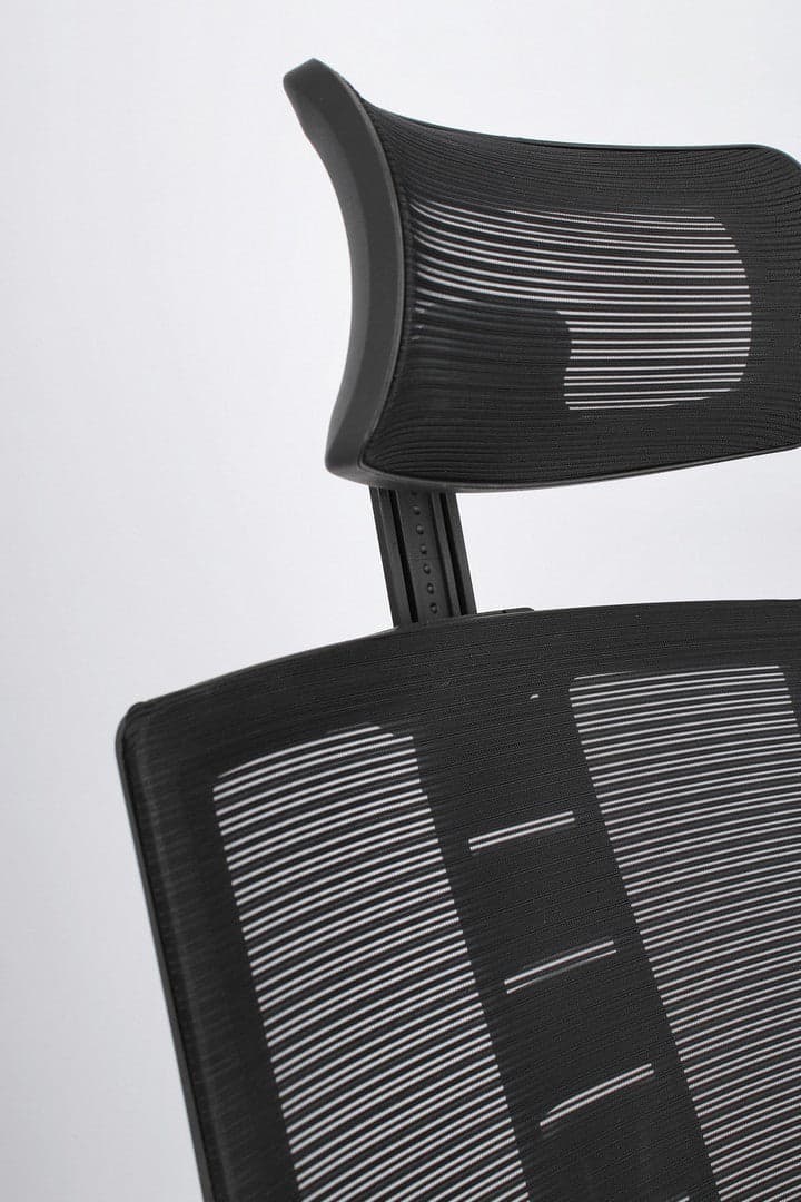 Poltrona "Roman" da gaming ed ufficio ergonomica in poliestere con braccioli e ruote in Poltrone Decor Space - Altamura, commercioVirtuoso.it