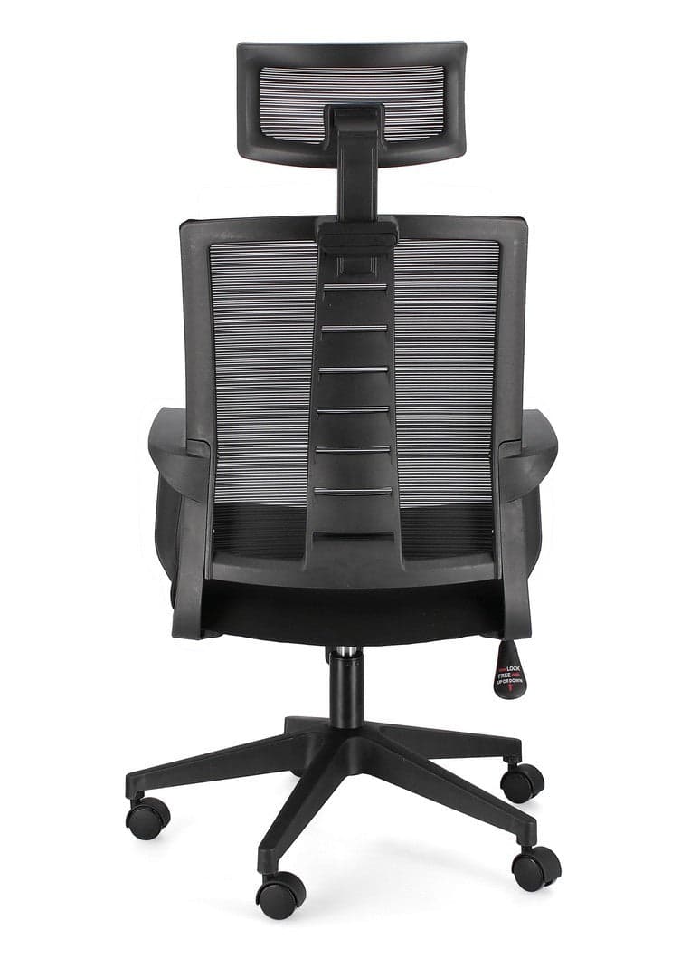 Poltrona "Roman" da gaming ed ufficio ergonomica in poliestere con braccioli e ruote in Poltrone Decor Space - Altamura, commercioVirtuoso.it