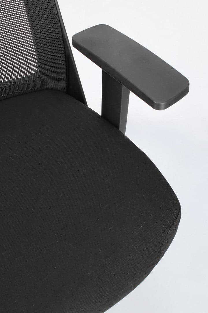 Poltrona "Wesley" da gaming ed ufficio ergonomica in poliestere con braccioli e ruote in Poltrone Decor Space - Altamura, commercioVirtuoso.it