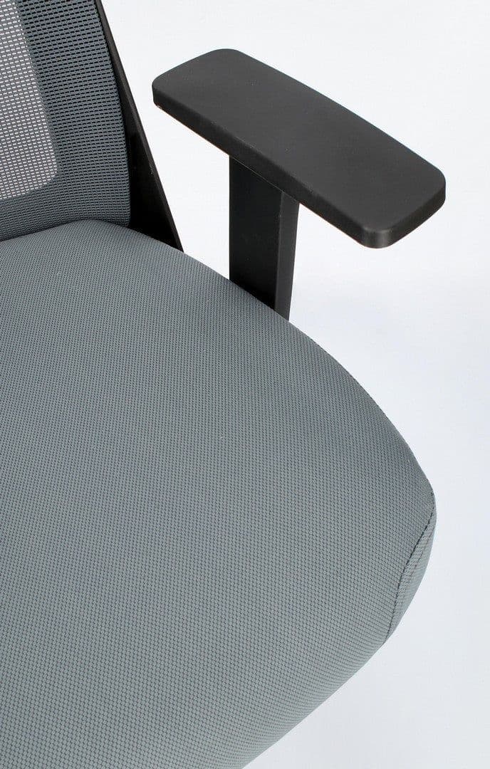 Poltrona "Wesley" da gaming ed ufficio ergonomica in poliestere con braccioli e ruote in Poltrone Decor Space - Altamura, commercioVirtuoso.it