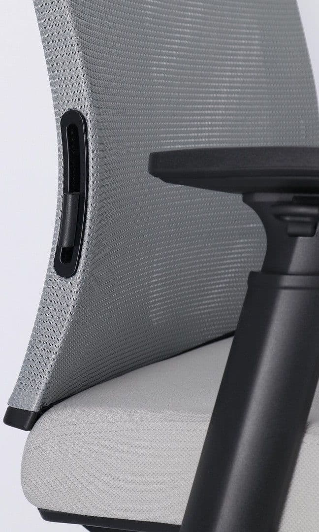 Poltrona "Killian" da gaming ed ufficio ergonomica in poliestere con braccioli e ruote in Poltrone Decor Space - Altamura, commercioVirtuoso.it