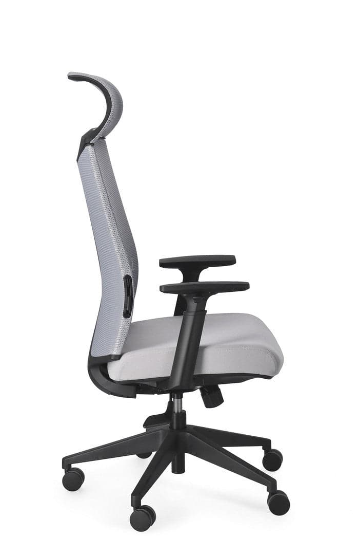 Poltrona "Killian" da gaming ed ufficio ergonomica in poliestere con braccioli e ruote in Poltrone Decor Space - Altamura, commercioVirtuoso.it