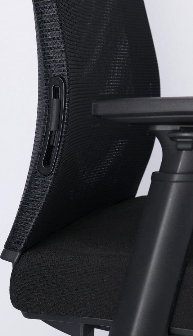 Poltrona "Killian" da gaming ed ufficio ergonomica in poliestere con braccioli e ruote in Poltrone Decor Space - Altamura, commercioVirtuoso.it