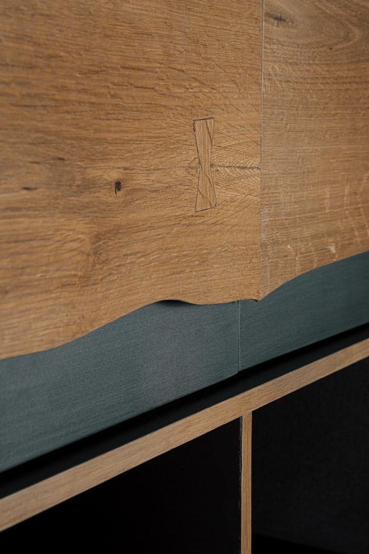 Cassettiera "Garwood" struttura in legno MDF con ante e cassetti in Credenze Decor Space - Altamura, commercioVirtuoso.it