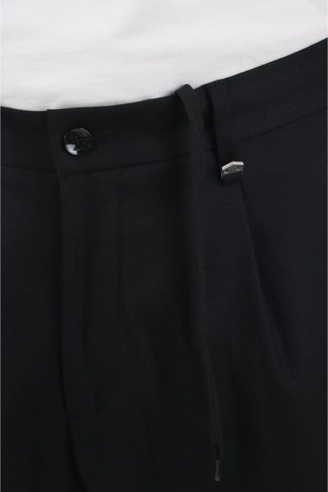 Pantaloni neri 9000 in Pantaloni Kanal 32 - Santa Maria di Licodia, commercioVirtuoso.it